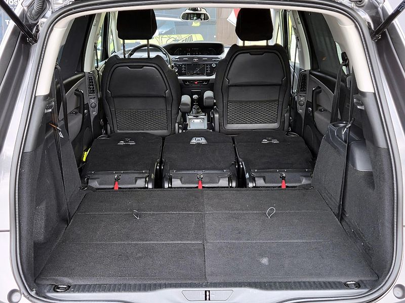 Citroën Grand C4 SpaceTourer 1,5 bHDi 7m SERVISNÍ KNÍŽKA - fotka 20 z 52