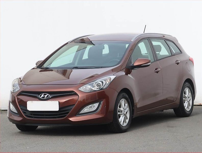 Hyundai i30 (2012) 1.6 GDI, Serv.kniha, Tempomat - fotka 2 z 18