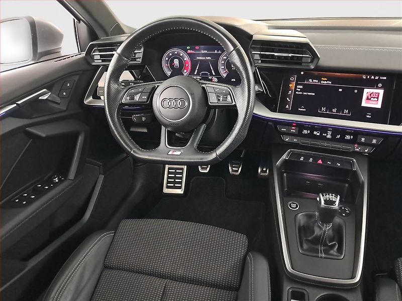 Audi A3 (2020) S-Line 30 TFSI - fotka 7 z 21