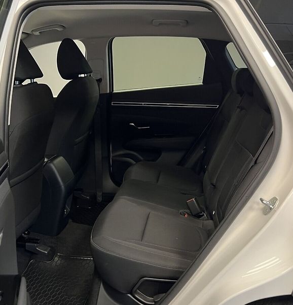Hyundai Tucson 1.6 T-GDI AT Style 4x4 - fotka 10 z 16