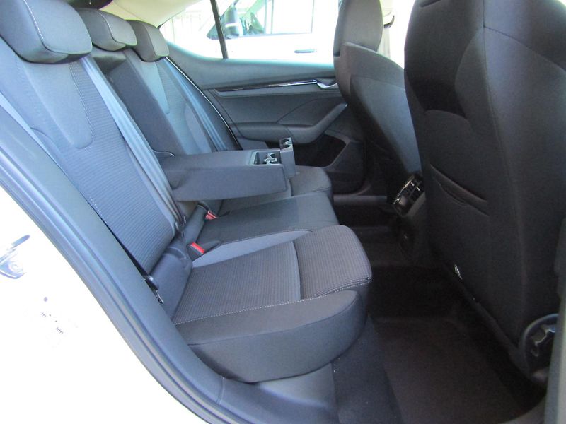 Škoda Octavia (2026) Selection 2.0 TDI 85 kW - fotka 27 z 30