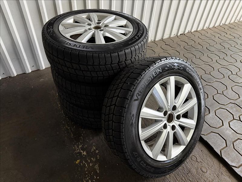 Volkswagen Multivan 2.0TDI 150kW COMFORT 2XALU - fotka 41 z 42