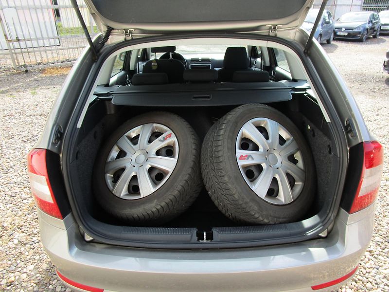 Škoda Octavia 1,2TSI-77KW-KOUPENA V ČR - fotka 7 z 15