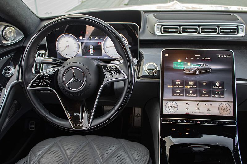 Mercedes-Benz Třídy S Maybach - fotka 79 z 82