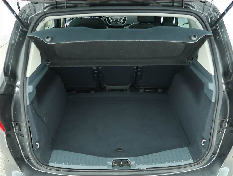 Ford C-MAX (2015) 1.6 TDCi, Navi, Tempomat - fotka 13 z 15