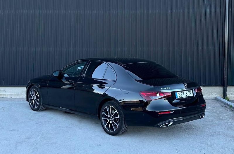 Mercedes-Benz Třídy E 220 d Avantgarde Kamera  - fotka 7 z 19