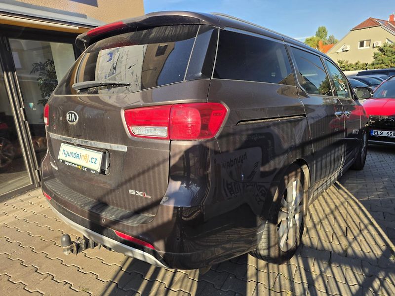 Kia Carnival 3.3-8míst-2.řada 3sedadla - fotka 9 z 16
