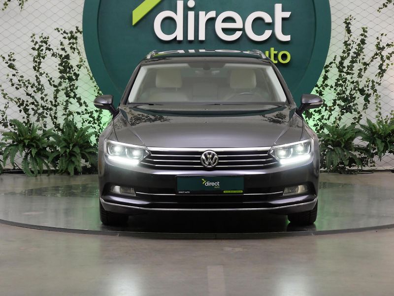 Volkswagen Passat - fotka 4 z 23