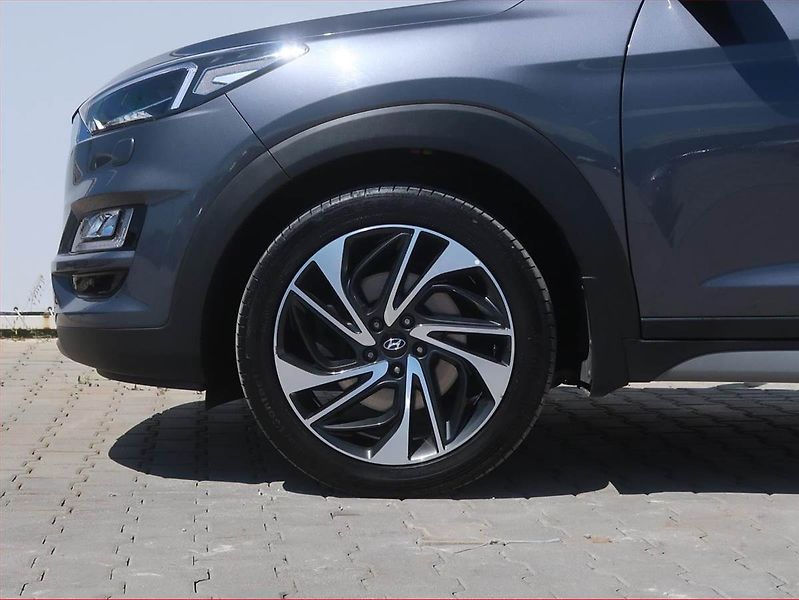 Hyundai Tucson (2019) Premium 1.6 T-GDI - fotka 13 z 17