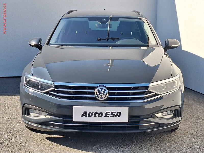 Volkswagen Passat (2020) 1.5 TSi, Business, LED, TZ - fotka 2 z 18