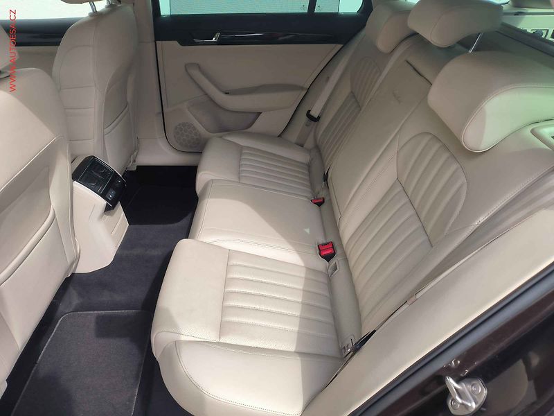 Škoda Superb (2019) 2.0 TDi 4x4, 2.maj,ČR, L&K - fotka 10 z 34