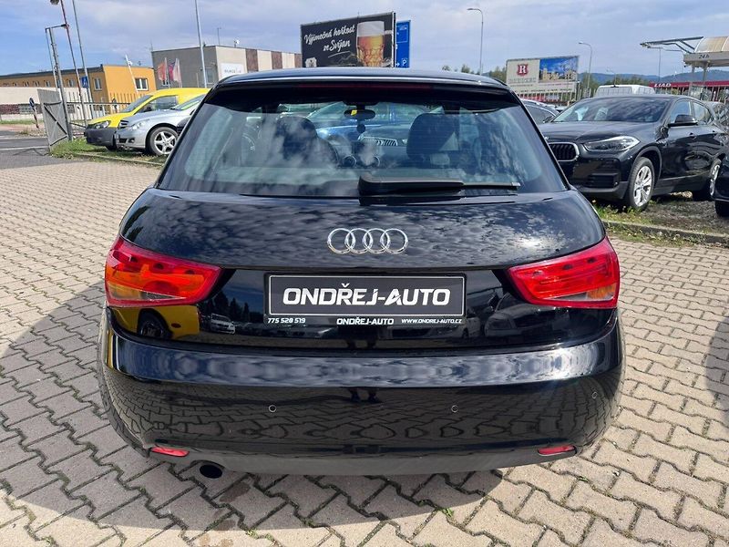 Audi A1 (2011) 1,2 TFSI 63 KW NOVÁ SPOJKA STK - fotka 4 z 50