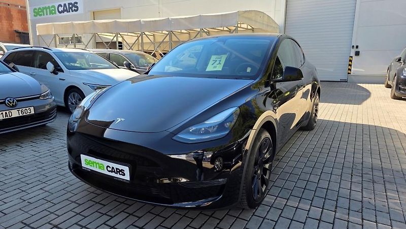 Tesla Model Y (2023) LR AWD DE Záruka SoH 93% - fotka 1 z 37