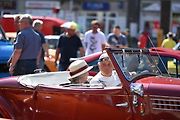 Prvomájová jízda automobilových veteránů 2025 v Ústí nad Labem.