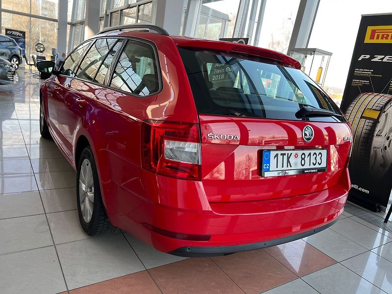 Škoda Octavia Ambition  1,5TSI 110kW - fotka 4 z 15