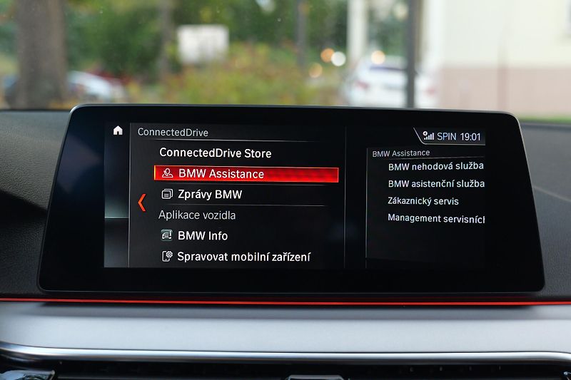 BMW Řada 5 530xD Aktiv.Podvozek TopVýbava - fotka 36 z 48