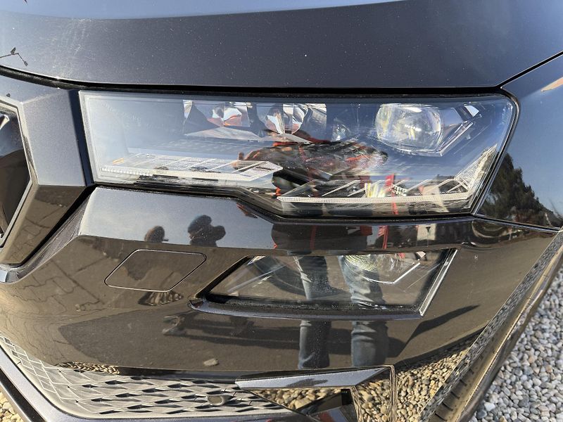 Škoda Karoq 2,0 TSi/140kW 4x4 DSG Sportlin - fotka 81 z 94