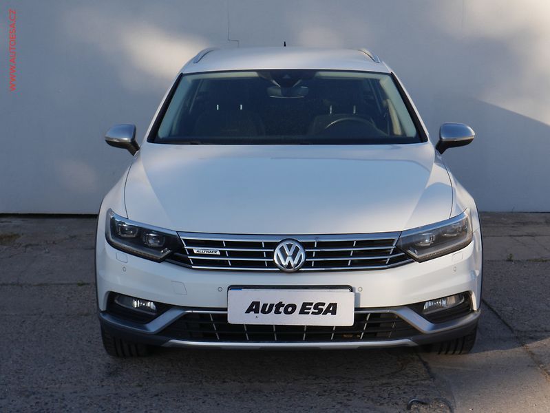 Volkswagen Passat (2016) 2.0 TDi, DSG - fotka 2 z 18