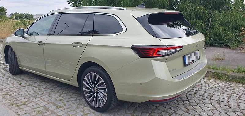 Škoda Superb (2024) 2.0tdi 142kw Dsg 4x4 L&K,ČR,1M - fotka 3 z 28