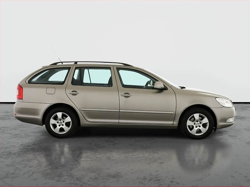 Škoda Octavia (2009) 2.0 TDI, Tažné, jezdí výborně - fotka 6 z 11