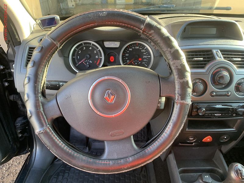 Renault Mégane (2007) 1.6 16V, ČR, AC, park.asist - fotka 13 z 17
