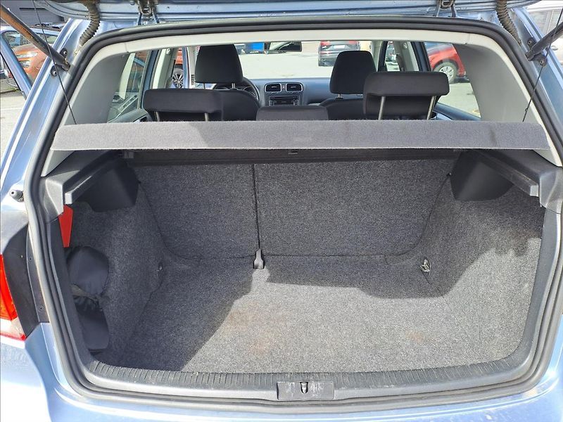 Volkswagen Golf 1,4 MPI KLIMA - fotka 14 z 14