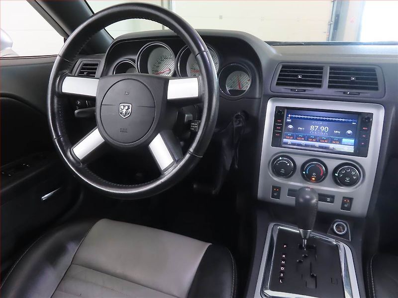 Dodge Challenger (2009) 3.5 V6, Automat, Kůže - fotka 7 z 15