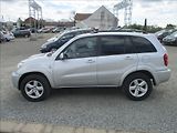 Toyota RAV4 2,0 D4D, klima,4x4,servis,tažn - náhled 8
