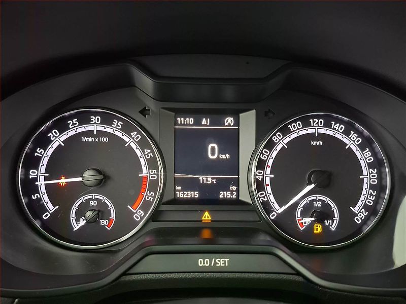 Škoda Octavia (2017) 1.6 TDI, Navi, Tempomat - fotka 11 z 19