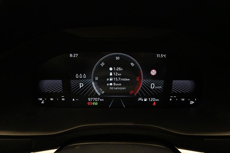 Škoda Karoq 2,0 TDI 85 kW DSG TAŽNÉ Záruka - fotka 16 z 32