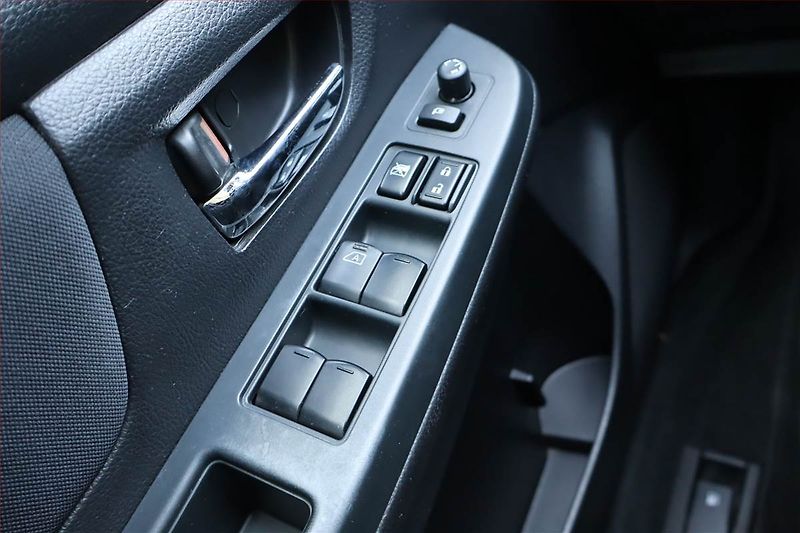 Subaru XV (2013) 2.0i, 4X4, Automat - fotka 17 z 20