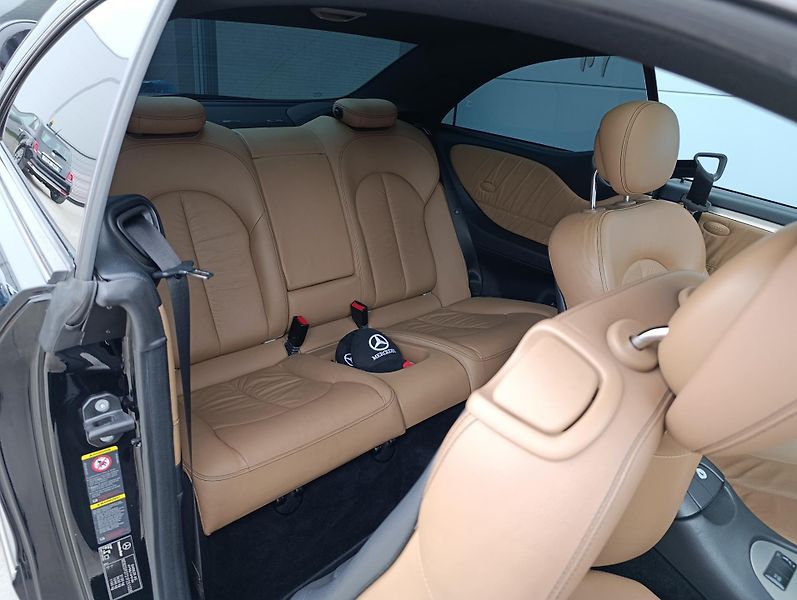 Mercedes-Benz CLK 500 5.5 V8 AMG 7G TRONIC TOP - fotka 18 z 35