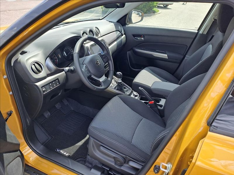 Suzuki Vitara (2026) 1,4 Premium AllGrip - fotka 9 z 25