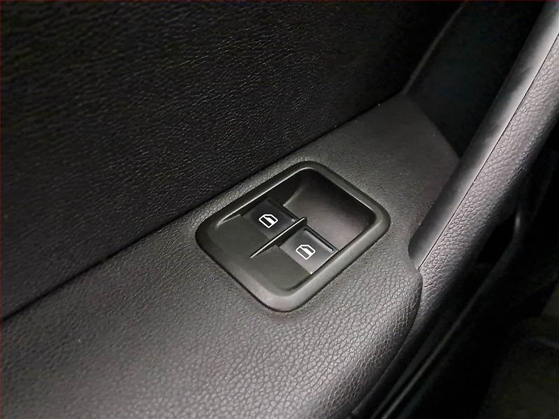 Škoda Yeti (2012) 2.0 TDI, Tempomat - fotka 15 z 16