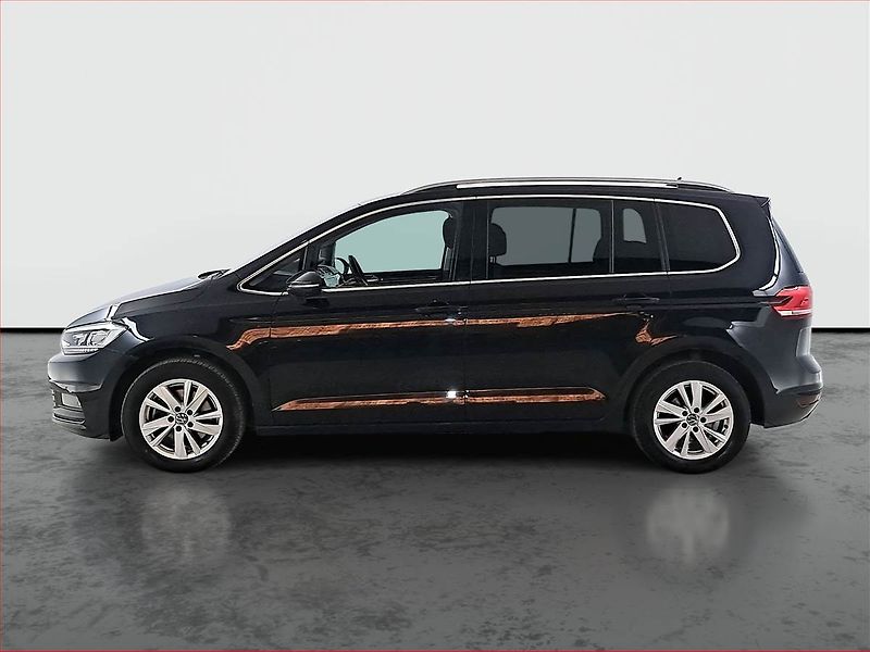 Volkswagen Touran (2023) 2.0 TDI - fotka 3 z 20