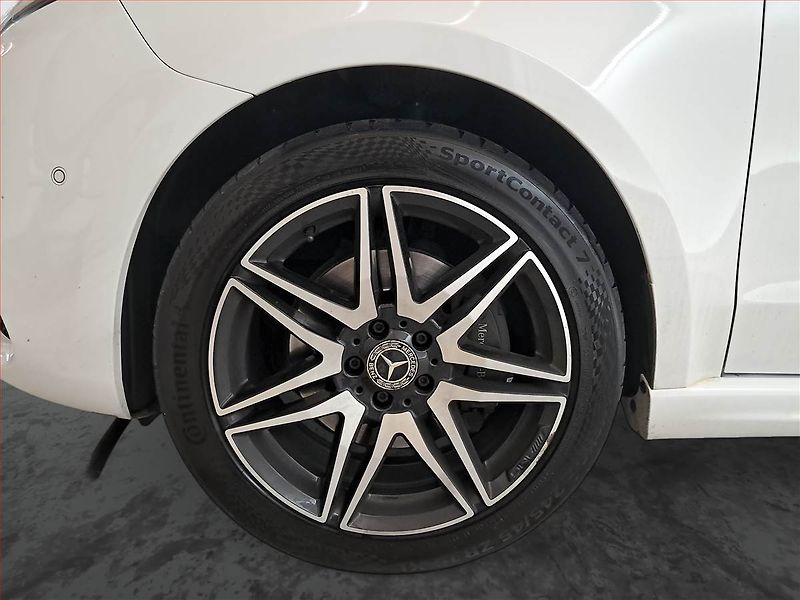 Mercedes-Benz Třídy V (2019) 300 d 4MATIC, ČR - fotka 15 z 19