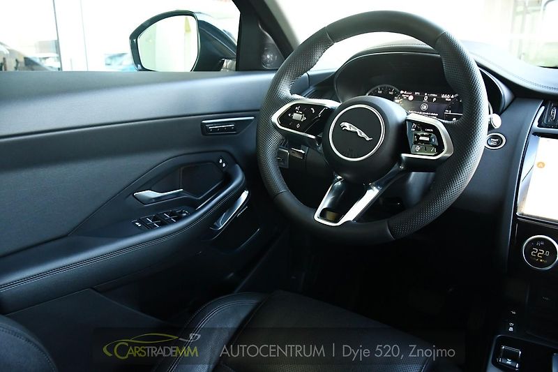 Jaguar E-Pace D165 AWD - fotka 21 z 51