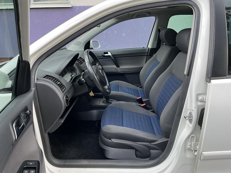 Volkswagen Polo 1,2 12V Trend / servis.kn. - fotka 9 z 33