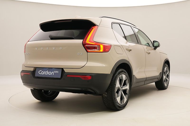 Volvo XC40 (2026) B3 AUT DARK ULTRA  - fotka 12 z 61
