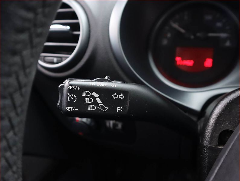 Seat Leon (2009) 1.6, nová STK, jezdí výborně - fotka 15 z 15