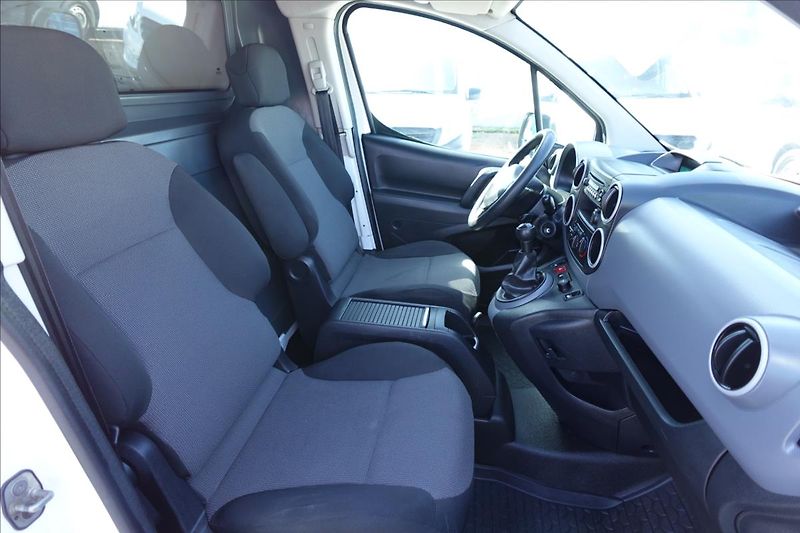 Peugeot Partner 1,6 HDI  KLIMA SERVISKA - fotka 12 z 25