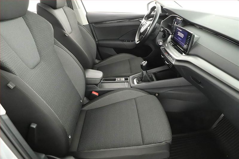 Škoda Octavia (2023) Ambition 2.0 TDI, ČR,1.maj - fotka 7 z 19