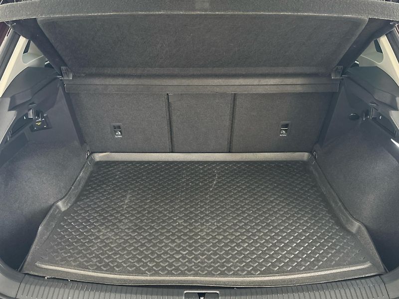 Volkswagen Tiguan Elegance DSG - fotka 10 z 28