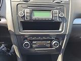 Volkswagen Golf 1,6 TDI DIGIKLIMA - náhled 12