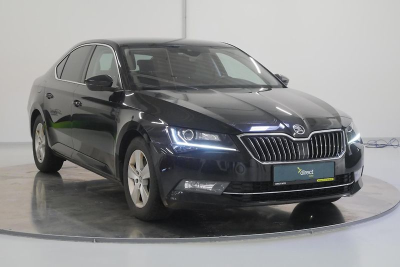 Škoda Superb - fotka 8 z 29