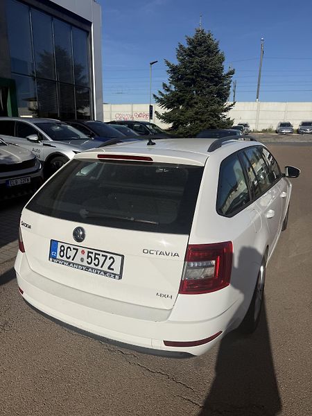 Škoda Octavia (2017) 2.0 TDI, DSG, 4x4, Automat - fotka 9 z 12