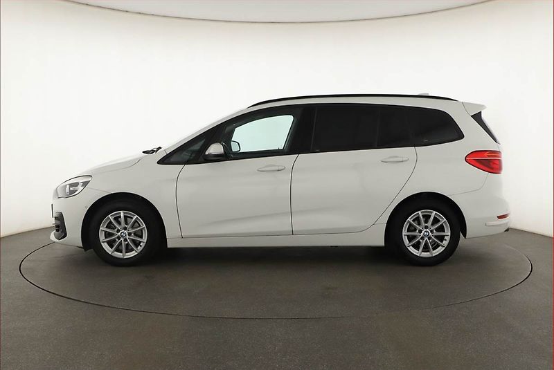 BMW Řada 2 (2018) 218i Gran Tourer, Automat - fotka 3 z 20