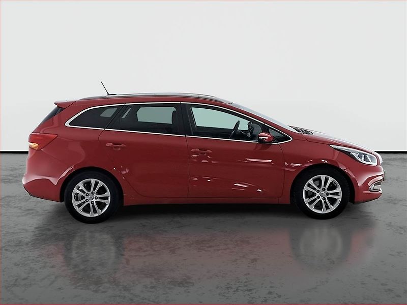 Kia Ceed (2015) 1.6 CRDi, Serv.kniha, Navi - fotka 6 z 21