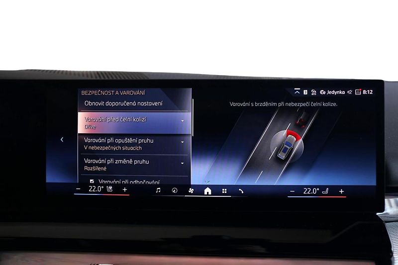 BMW Řada 5 540d xDrive Touring - fotka 13 z 31