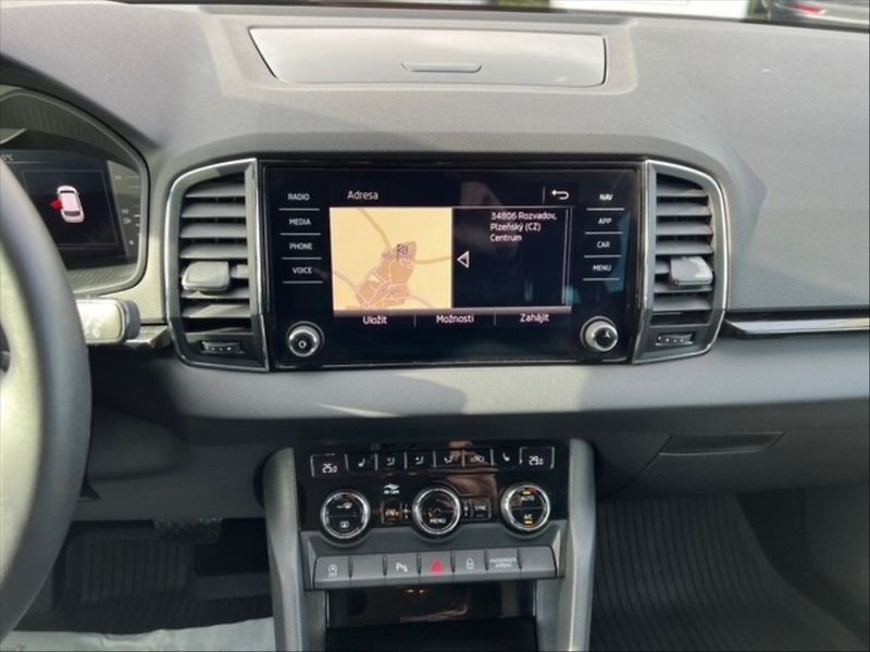 Škoda Karoq 1,5 TSI Style + DSG - fotka 10 z 11